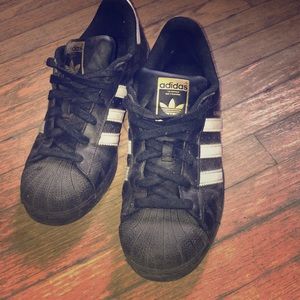 Adidas Superstars black